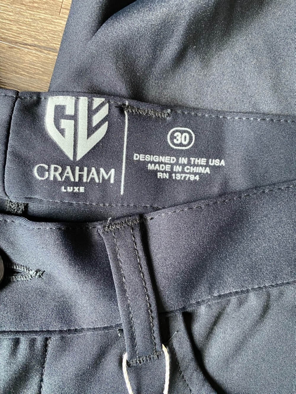 NEW Graham Luxe Golf Performance Stretch Shorts Size 30 - Picture 4 of 8